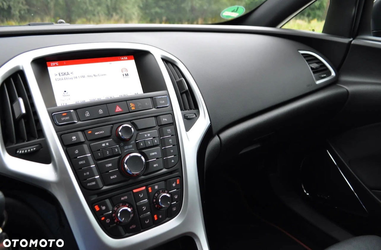 Opel Astra IV GTC 2.0 CDTI Bi-Turbo S&S - 24