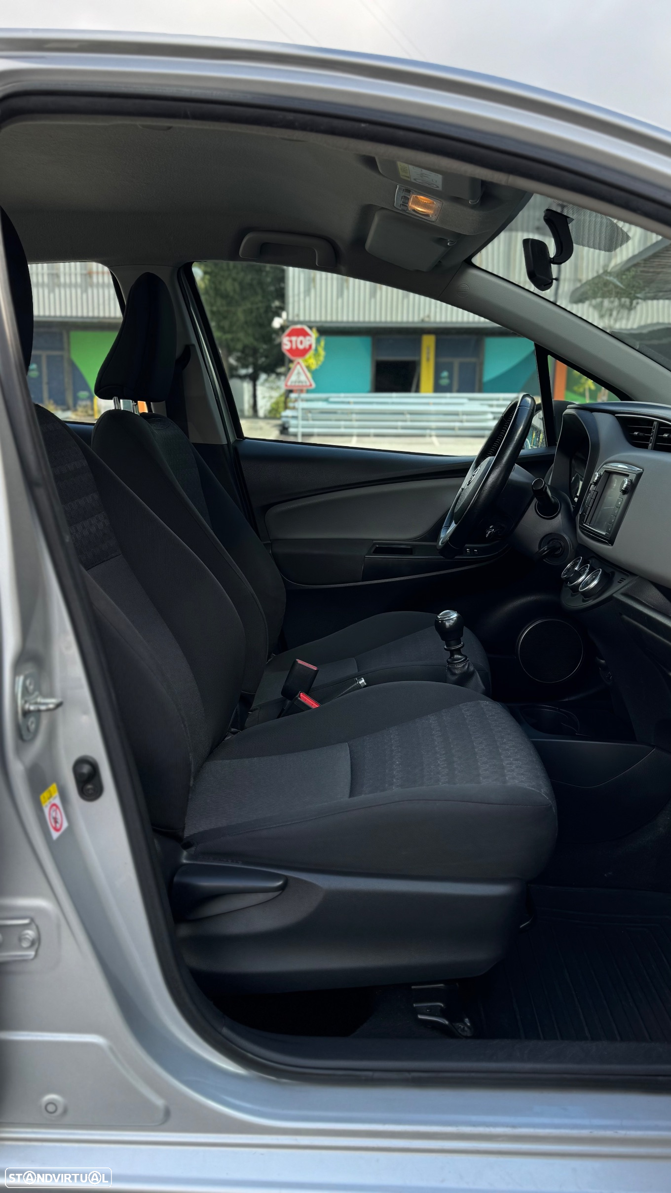 Toyota Yaris 1.4 D-4D Comfort+P.Style - 14