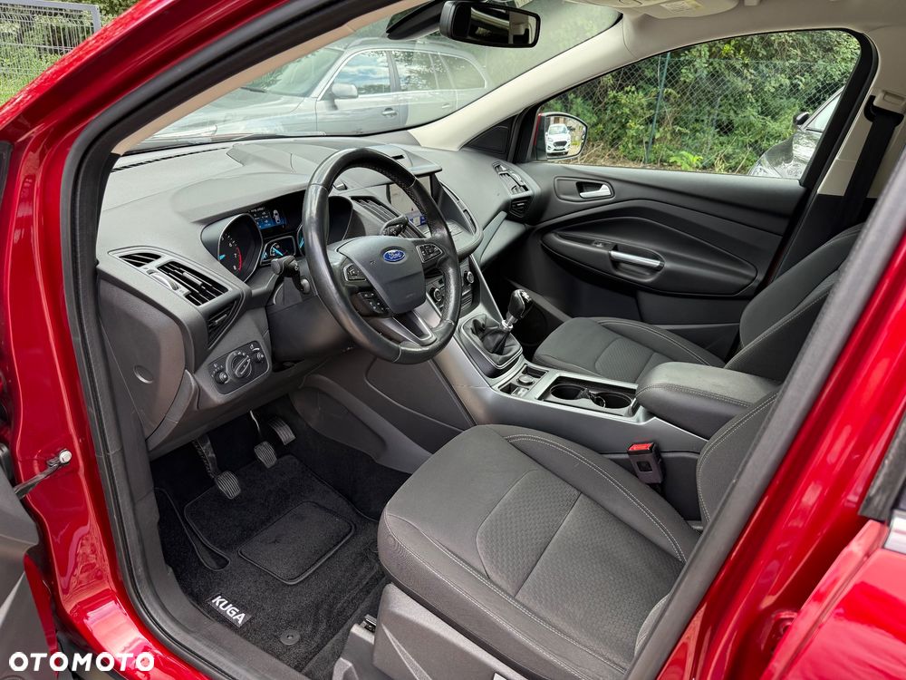 Ford Kuga 1.5 EcoBoost 2x4 Titanium - 9