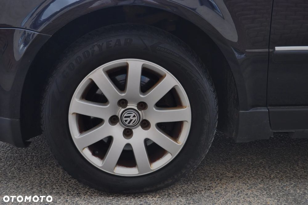 Volkswagen Passat 1.6 Comfortline - 33