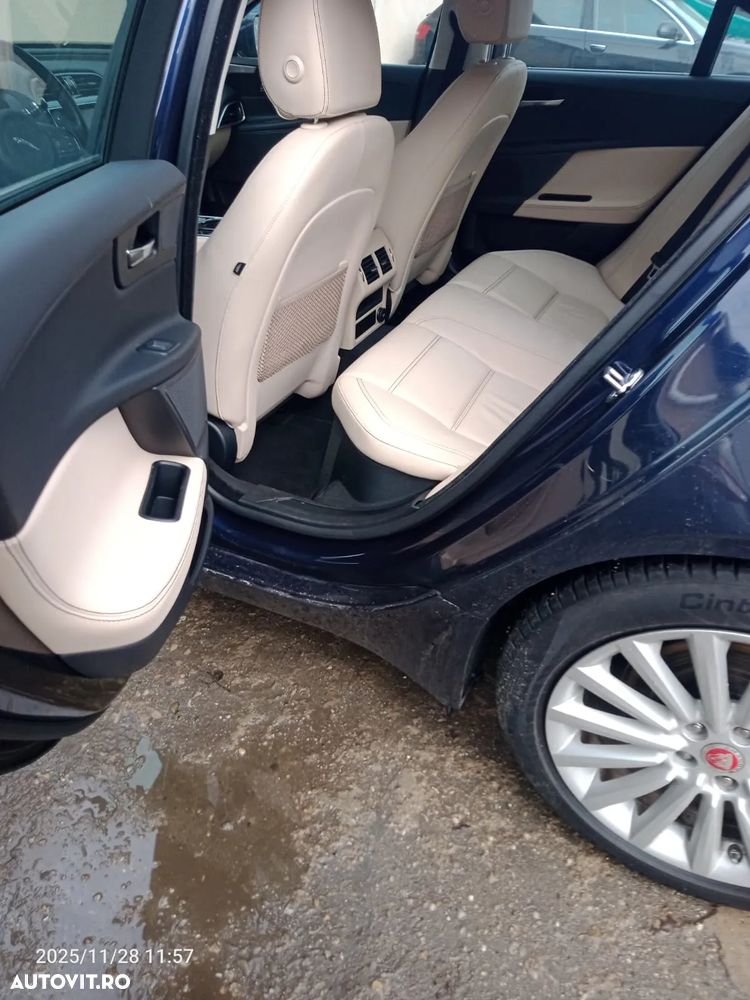 Jaguar XE 20d Aut. Prestige - 19
