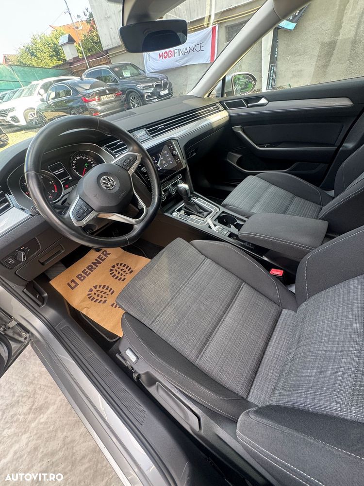 Volkswagen Passat - 14