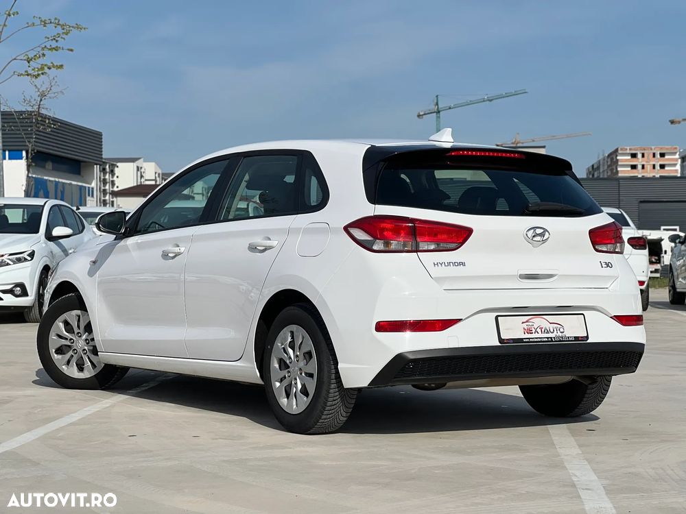 Hyundai i30 1.5 110CP 5DR M/T Comfort - 4