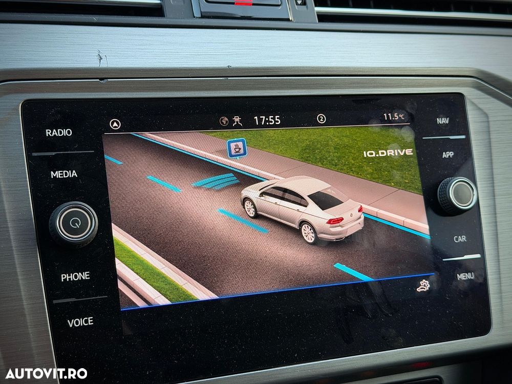Volkswagen Passat 2.0 TDI SCR DSG Elegance - 26