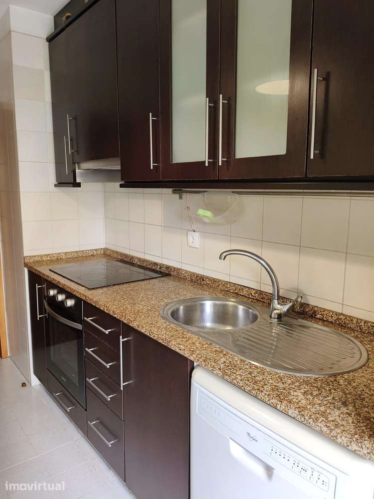 Arrendamento apartamento em rua do Professor Antão de Almeida Garrett - Grande imagem: 3/13