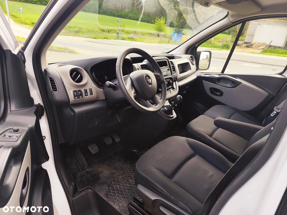Renault Trafic - 14