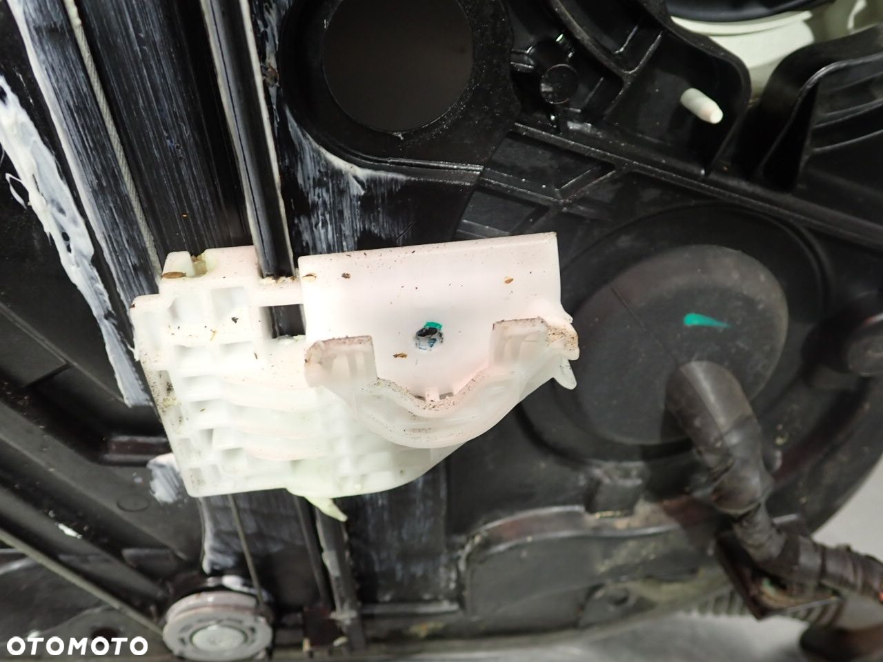 PODNOŚNIK SZYB PRAWY PRZÓD HYUNDAI I30 III 82480-G4160 - 4