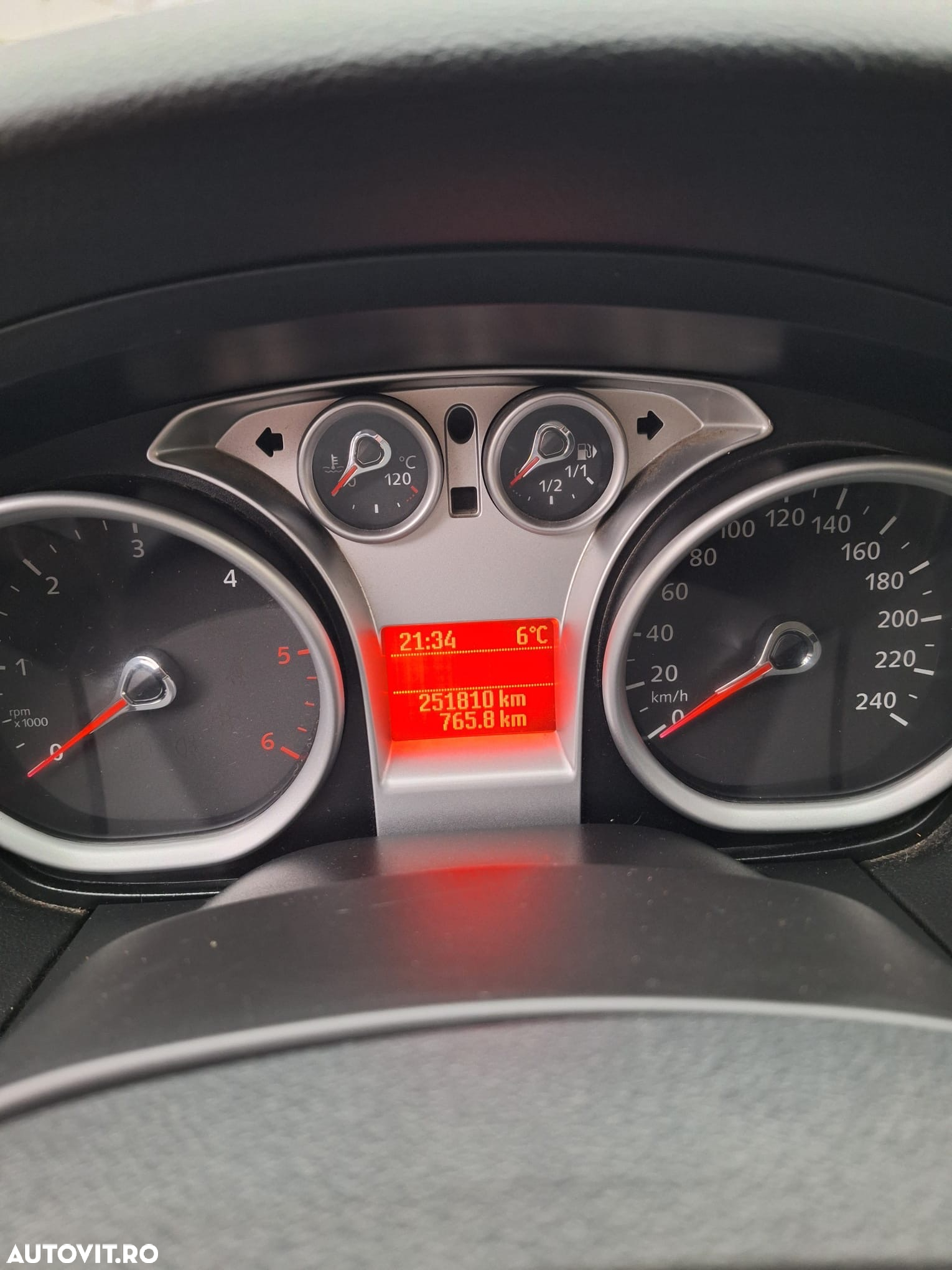 Ford Focus 1.6 TDCi Ambiente - 13