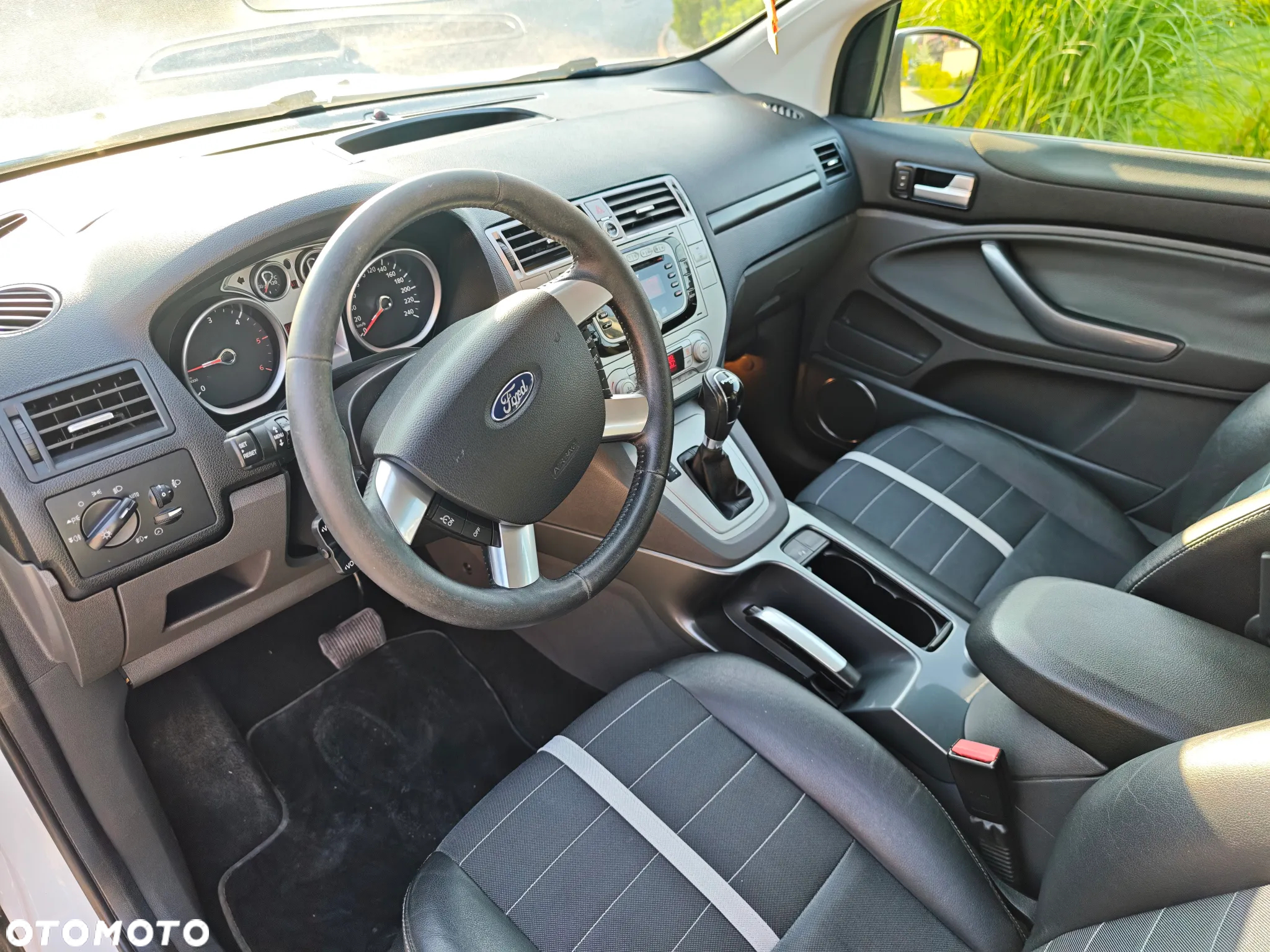 Ford Kuga 2.0 TDCi 4WD Titanium - 17