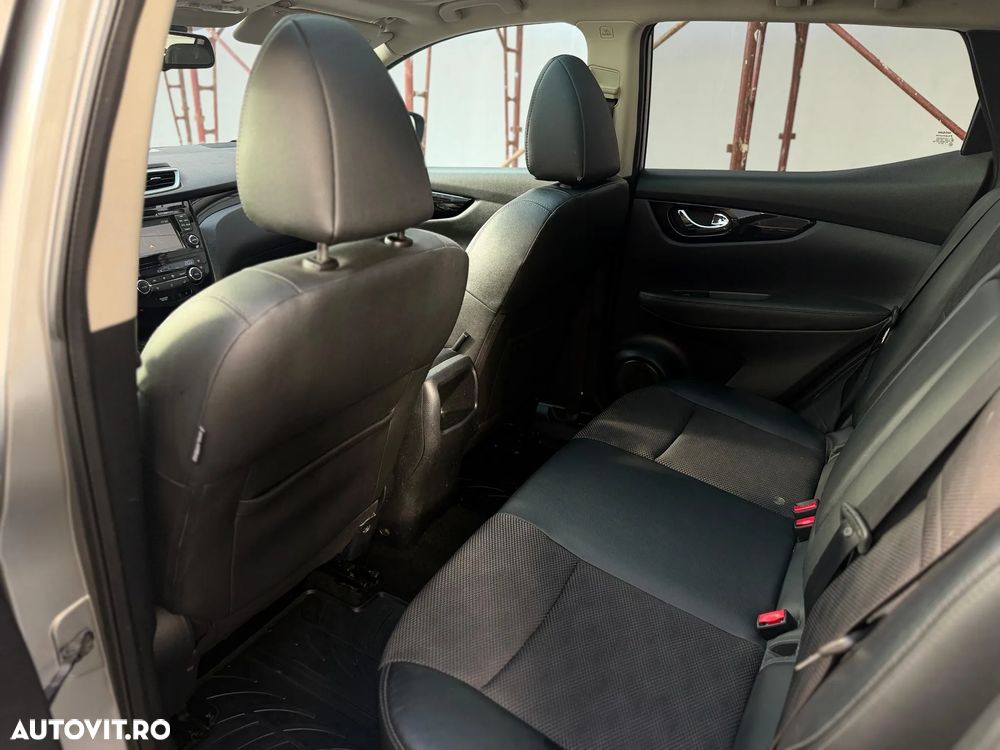 Nissan Qashqai 1.5 DCI Start/Stop Tekna - 8