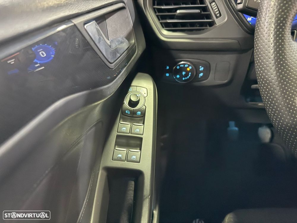 Ford Focus SW 1.0 EcoBoost MHEV ST-Line - 17