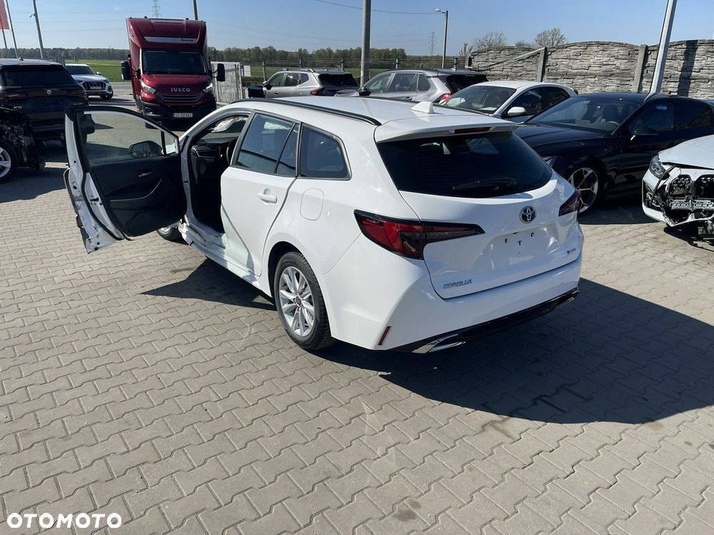 Toyota Corolla 1.8 Hybrid Comfort - 4