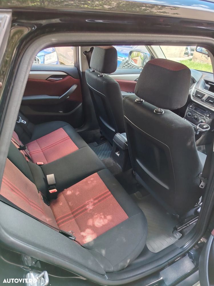 BMW X1 sDrive18d - 14