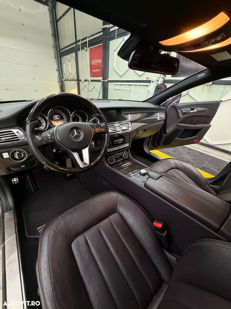 Mercedes-Benz CLS - 9