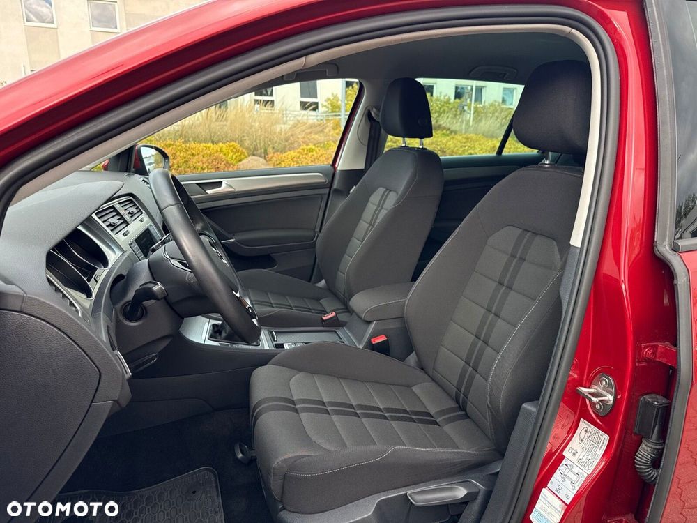 Volkswagen Golf 1.4 TSI BMT Comfortline - 13