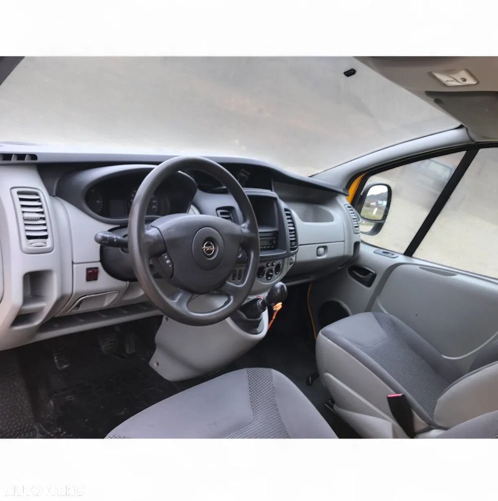 Opel Vivaro - 7