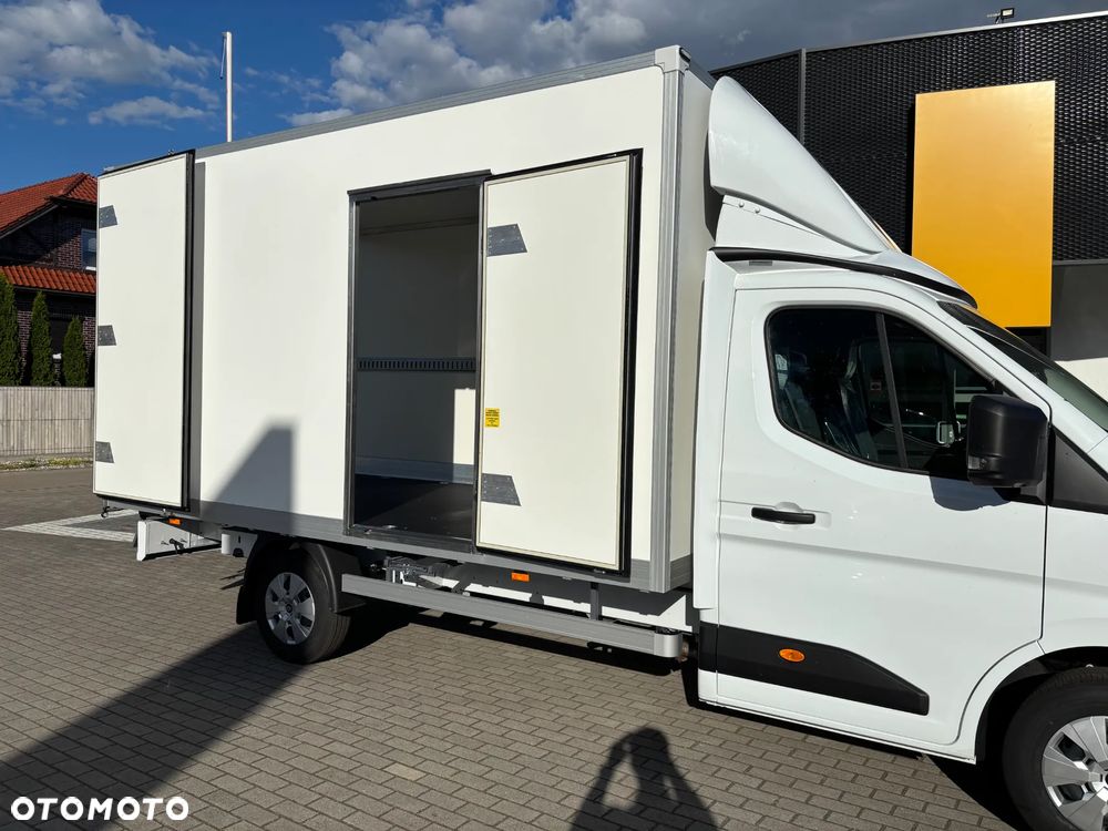 Renault Nowy Master - 11