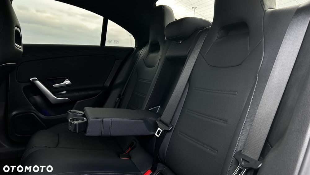 Mercedes-Benz CLA - 26