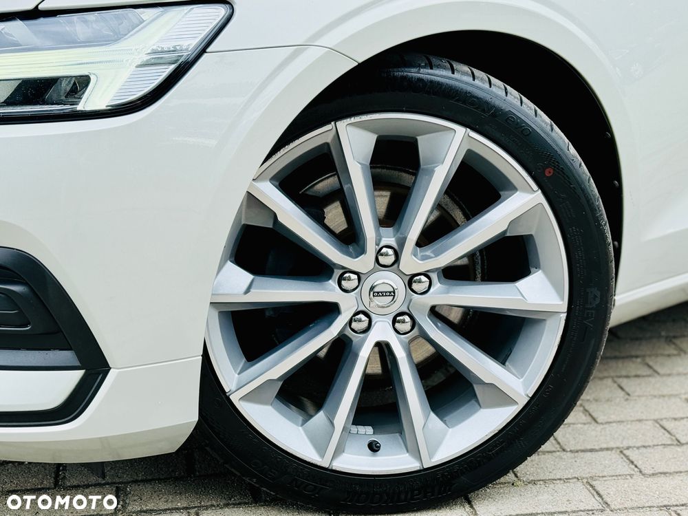 Volvo V60 D3 Summum - 33