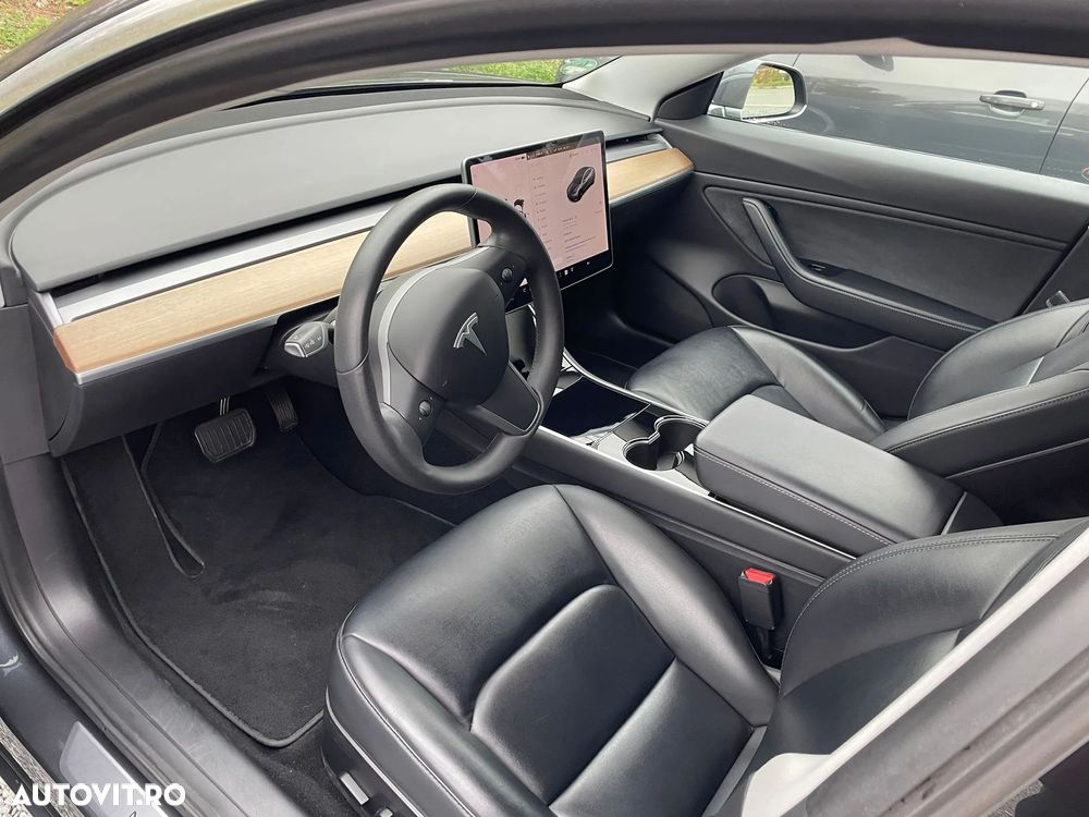 Tesla Model 3 Langstreckenbatterie Allradantrieb Dual Motor - 8