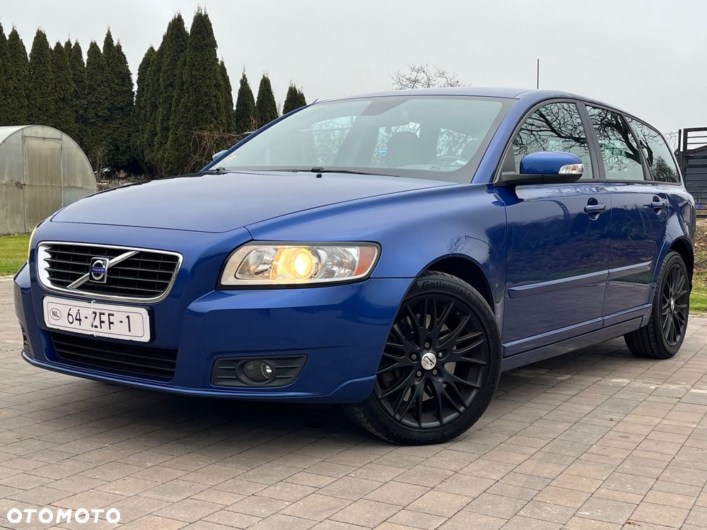 Volvo V50 D5 Momentum - 1