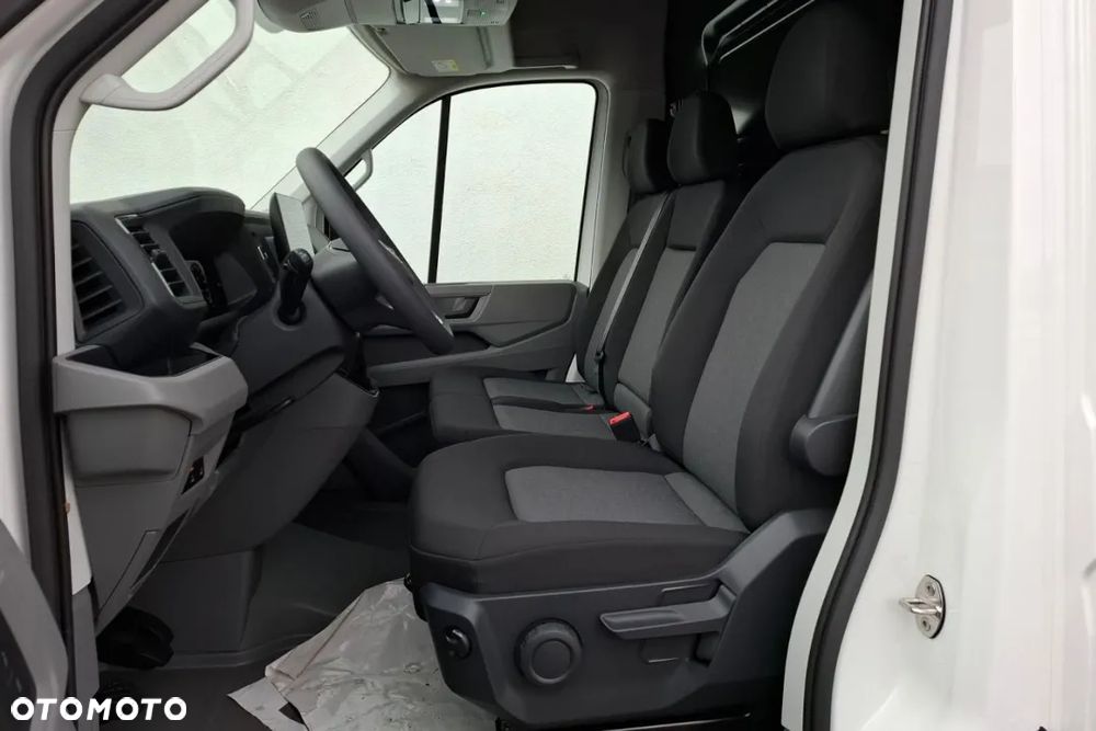 Volkswagen Crafter 35 Furgon z wysokim dachem - 7