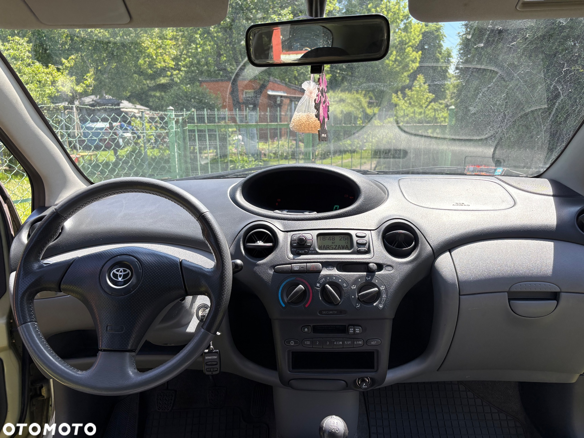 Toyota Yaris - 11