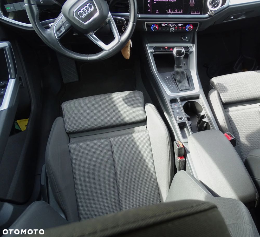 Audi Q3 2.0 TDI Sport S tronic - 24