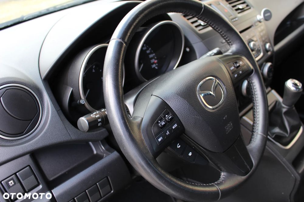 Mazda 5 - 12