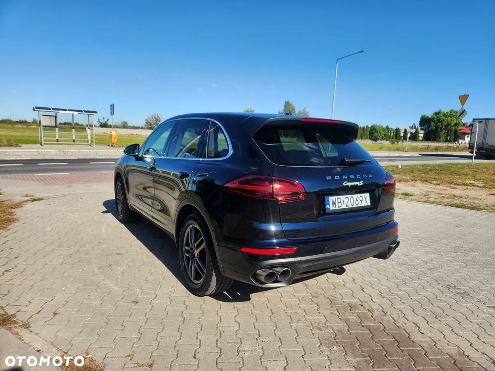 Porsche Cayenne S E-Hybrid - 3