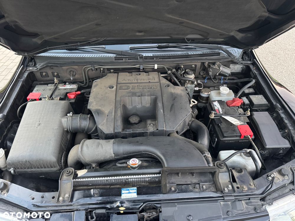 Mitsubishi Pajero 3.2 DI-D Automatik Liberty - 35