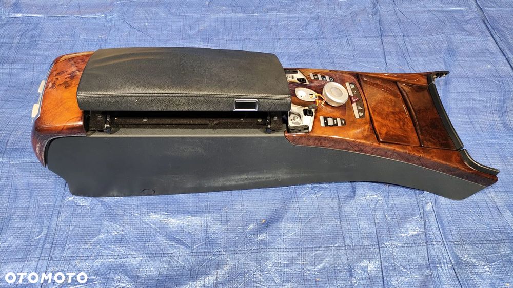 FOTELE KANAPA TUNEL ŚRODKOWY PODŁOKIETNIK BOCZKI DRZWI LED DEKORY TAPICERKA WNĘTRZE SKÓRA CZARNA GRZANA PAMIĘĆ FULL MASAŻE MERCEDES W221 LIFT KRÓTKI - 29