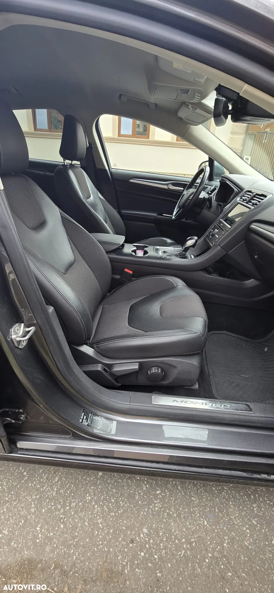 Ford Mondeo 2.0 TDCi Powershift AWD Titanium - 4