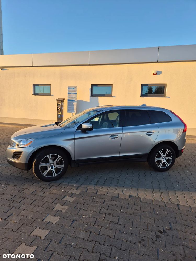 Volvo XC 60 T6 AWD Kinetic - 16