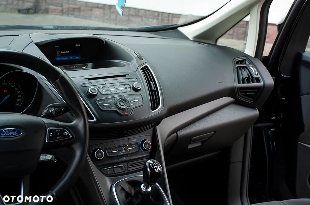 Ford Grand C-MAX - 33