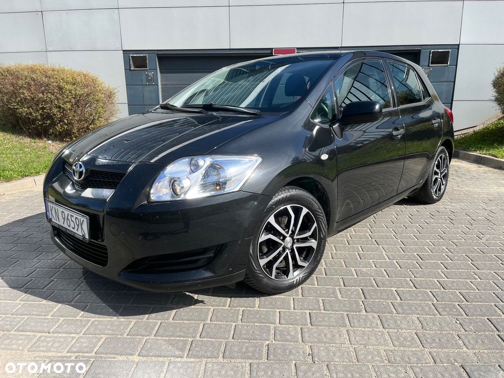 Toyota Auris 1.33 VVT-i - 2