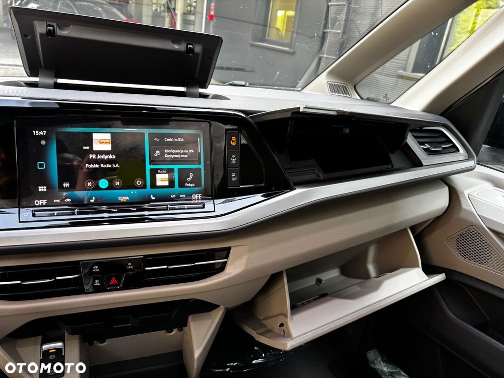 Volkswagen Multivan - 28