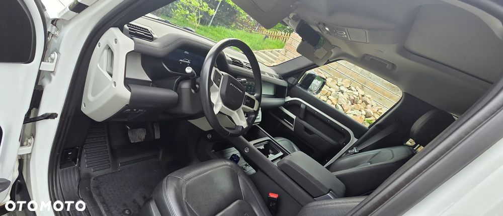 Land Rover Defender 3.0 P400 mHEV SE - 14