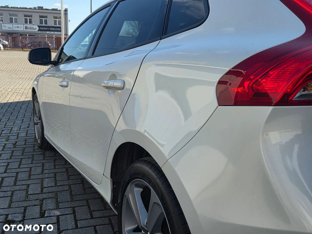 Volvo V40 T2 Summum - 16