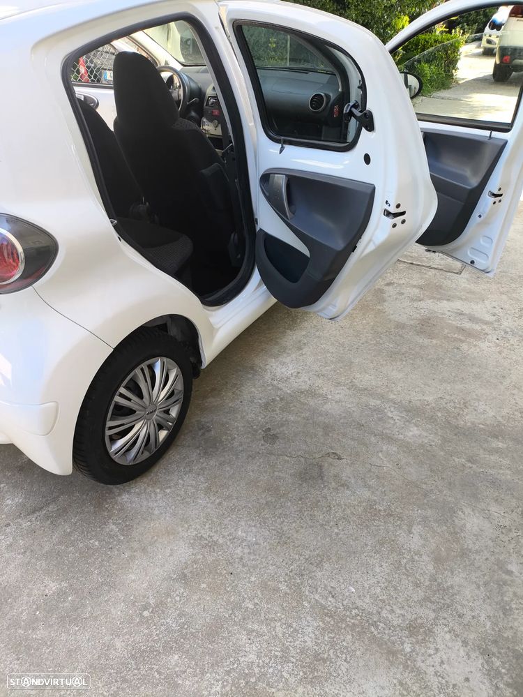 Toyota Aygo 1.0 - 13