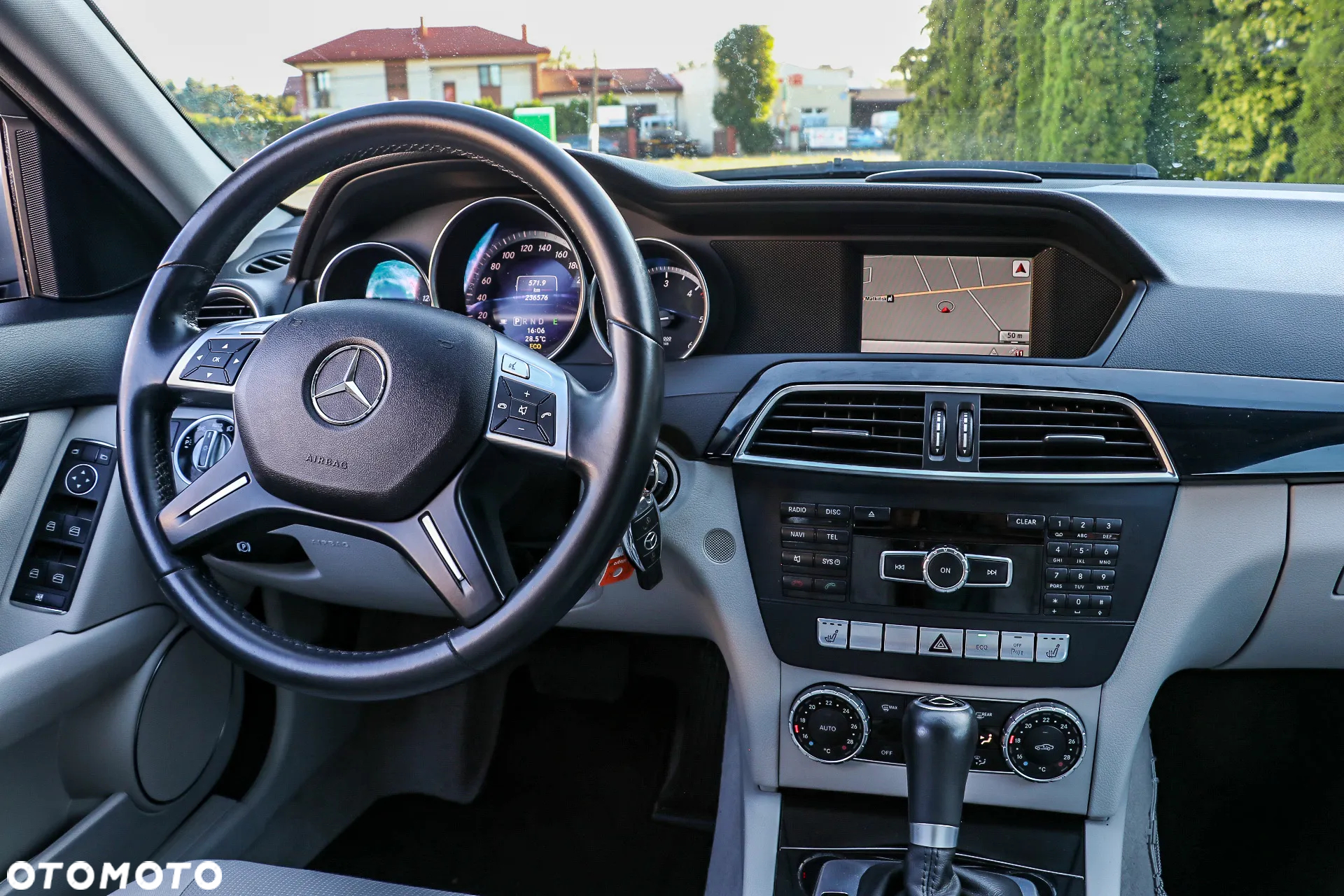 Mercedes-Benz Klasa C 200 T CDI DPF Automatik Elegance - 32