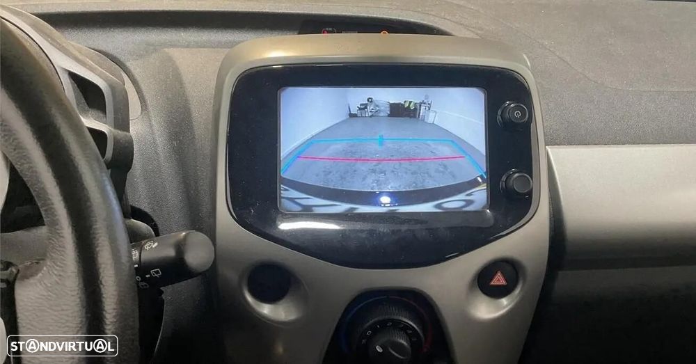 Toyota Aygo 1.0 X-Clusiv - 10