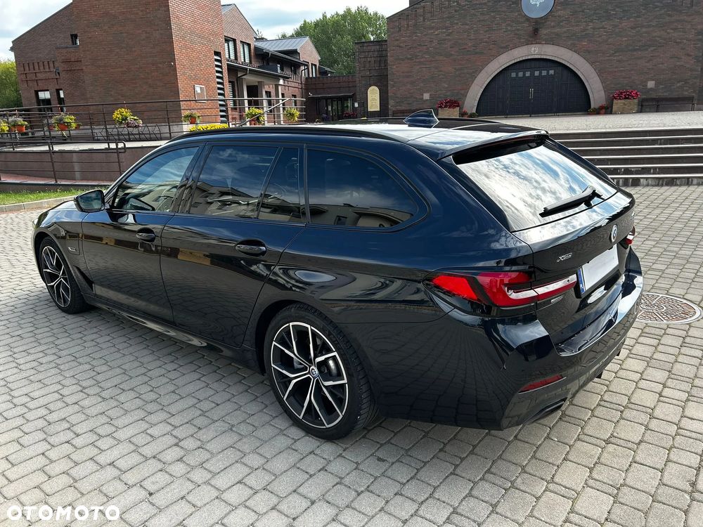 BMW Seria 5 530e xDrive M Sport sport - 10