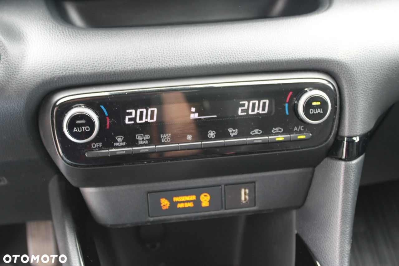 Toyota Yaris - 23