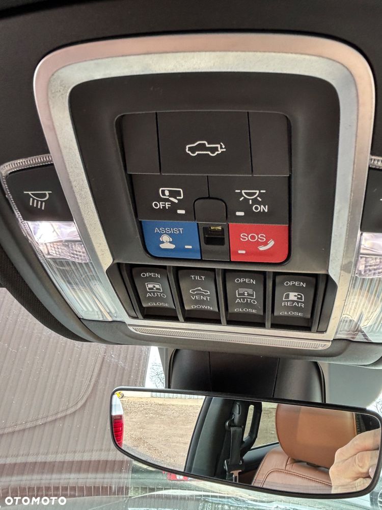 RAM 1500 5.7 Crew Cab Longhorn - 15