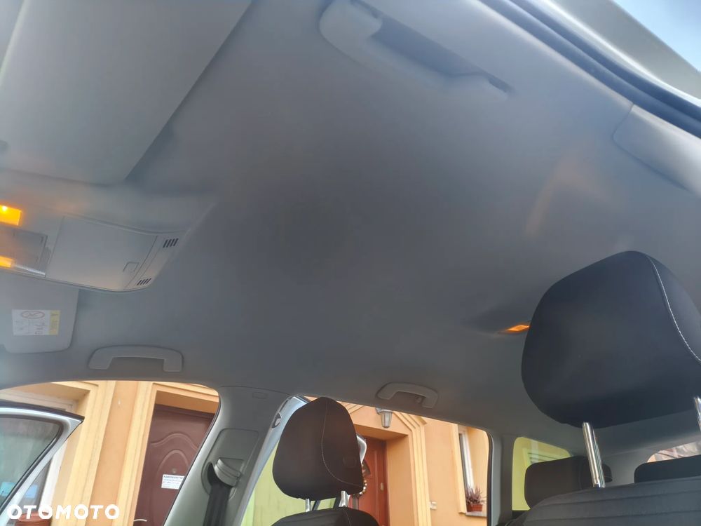 Volkswagen Golf 1.6 TDI BlueMotion Technology Cup - 26