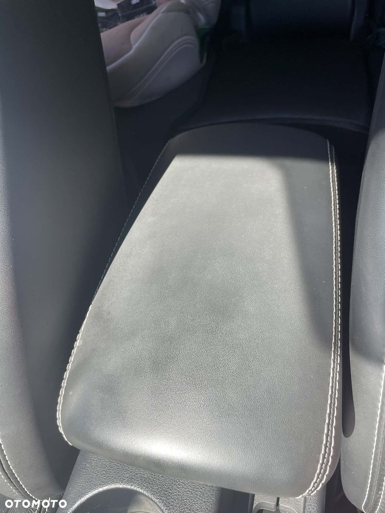 Nissan Qashqai+2 2.0 4x4 Tekna Premium CVT - 24