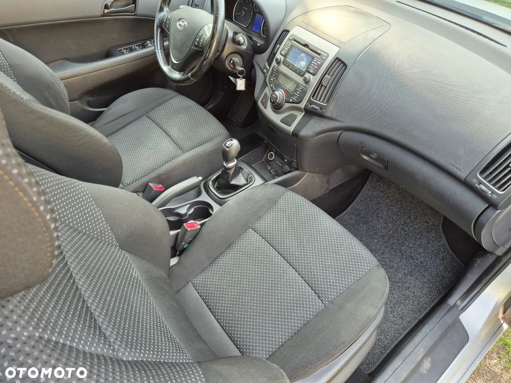 Hyundai i30 1.6 CRDi Blue Classic - 18