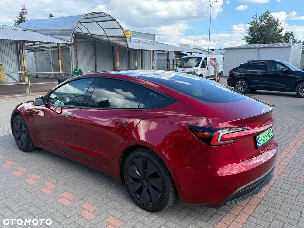 Tesla Model 3 - 9