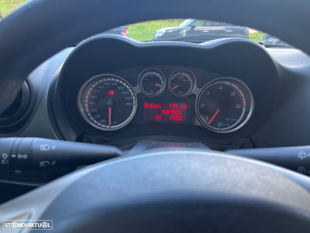 Alfa Romeo MiTo 1.3 JTDM - 6